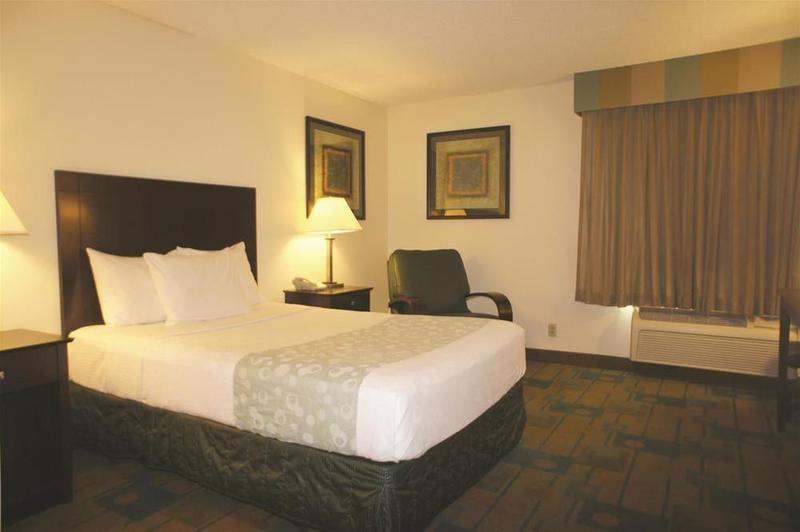 Wyndham Garden Columbia-Ft Jackson Hotel Buitenkant foto